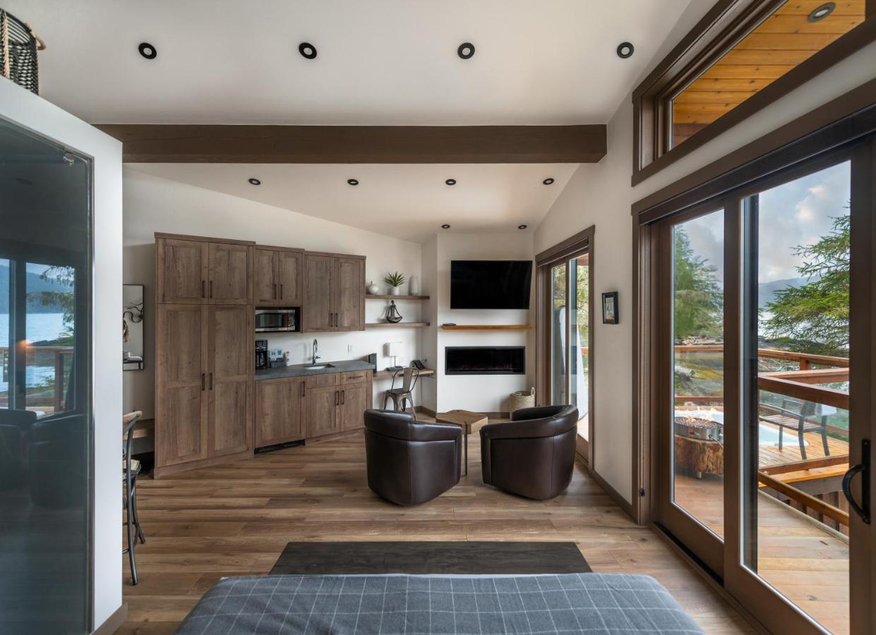 Wild Renfrew Seaside Cottages Порт-Ренфрю Экстерьер фото