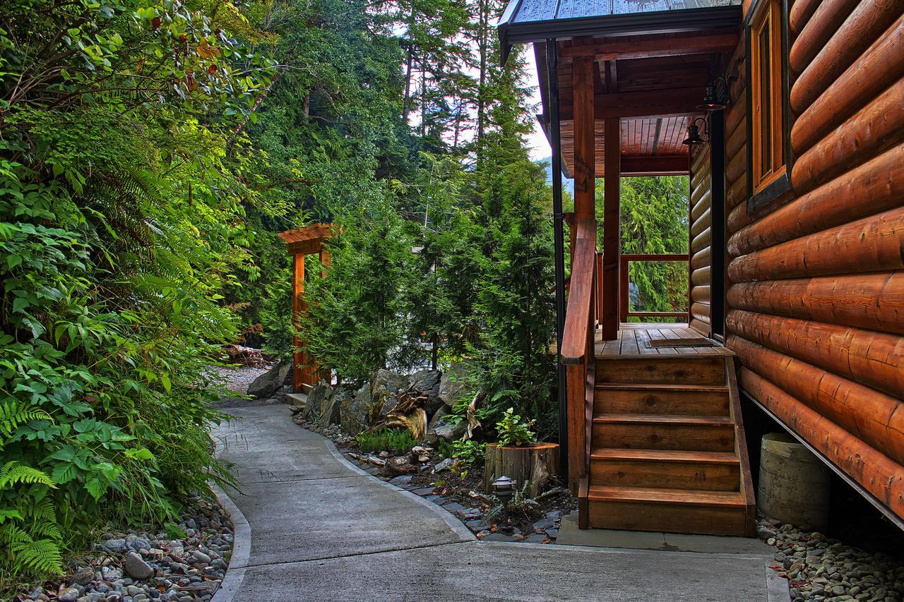 Wild Renfrew Seaside Cottages Порт-Ренфрю Экстерьер фото