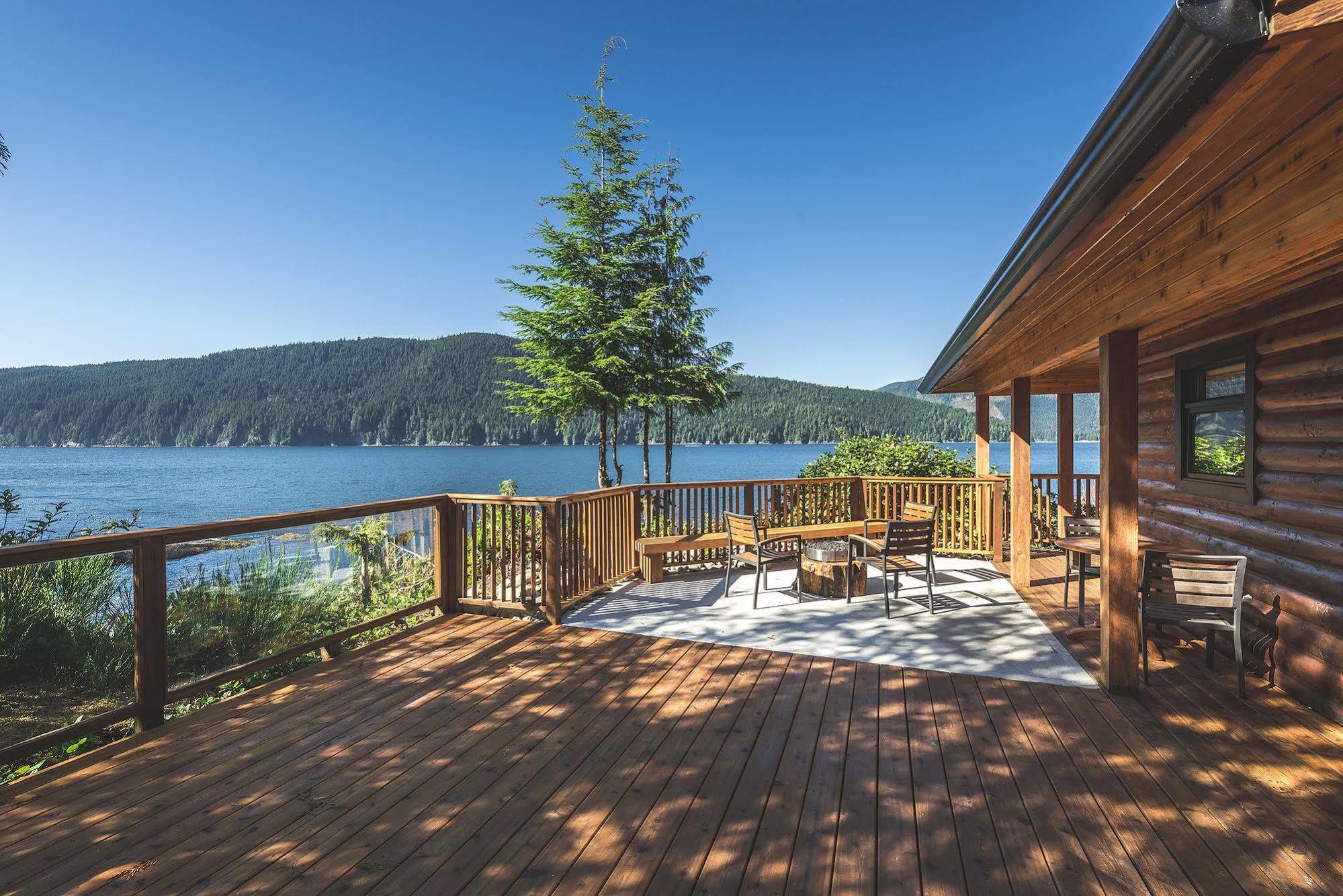 Wild Renfrew Seaside Cottages Порт-Ренфрю Экстерьер фото